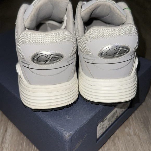 Christian Dior 2023 B-30 Cross Trainers in Silver Grey like new with box and COA - Picture 5 of 11